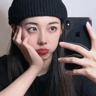 身份曝光后女秘书哭了